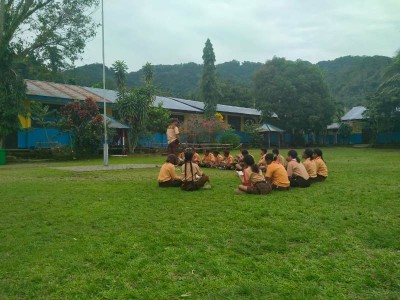 Penyegaran - Pemberian Materi Kepramukaan Oleh Kak Amir